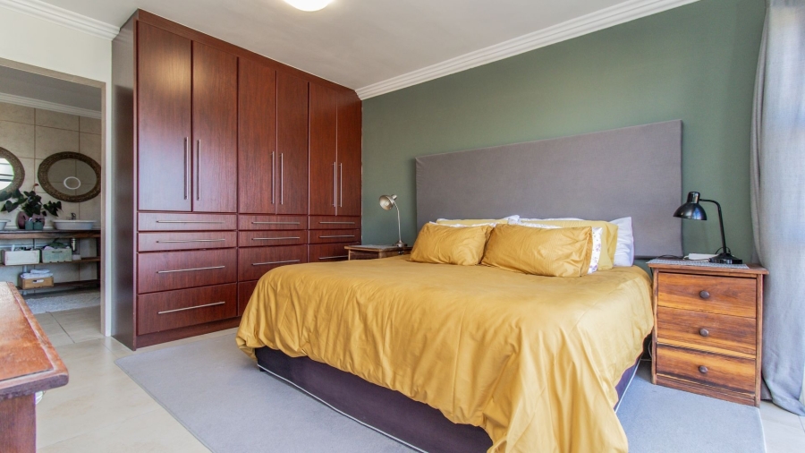 6 Bedroom Property for Sale in Franskraal Western Cape